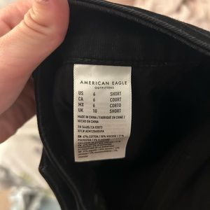 American Eagle jet black skinny jeans size 6 short